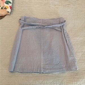 Vineyard Vines Blue and White Striped Mini Skirt with Tie Waist